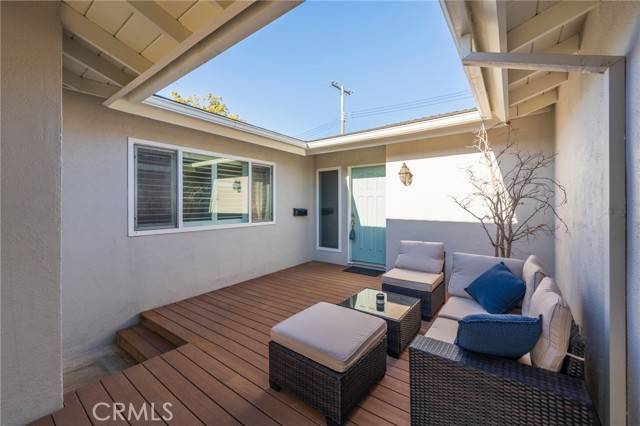 Huntington Beach, CA 92647,15752 Wicklow Lane