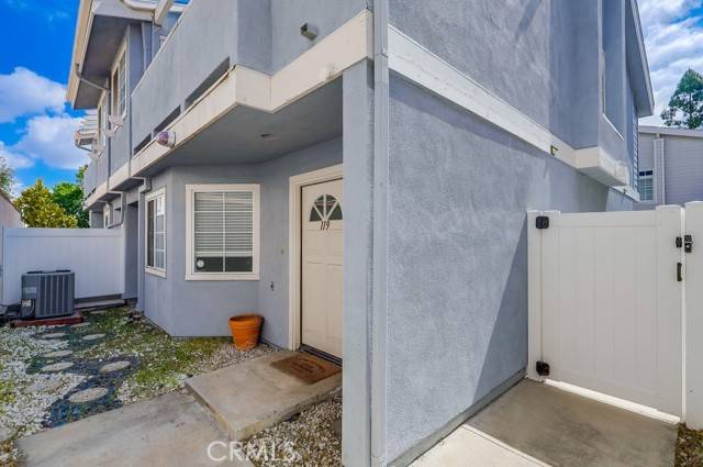 Torrance, CA 90504,2003 Artesia Boulevard #119