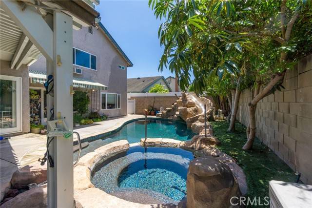 Huntington Beach, CA 92646,21041 Shaw Lane