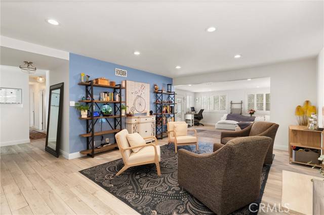 Los Alamitos, CA 90720,5121 Howard Avenue