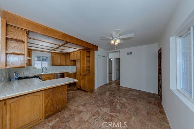 Long Beach, CA 90810,1717 W Columbia Street