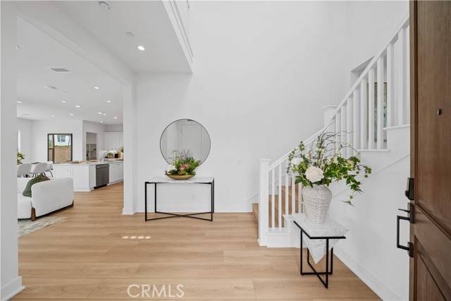 Irvine, CA 92618,270 Maricopa