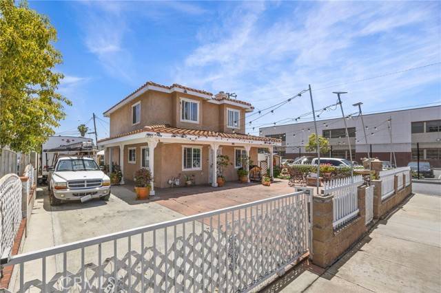 Santa Ana, CA 92704,1709 S Townsend St