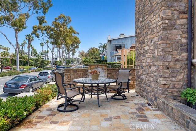 Corona Del Mar, CA 92625,504 Avocado Avenue