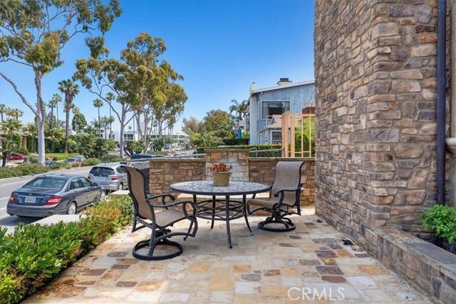 Corona Del Mar, CA 92625,504 Avocado Avenue