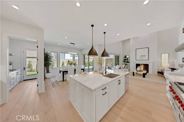 Irvine, CA 92602,205 Pinnacle