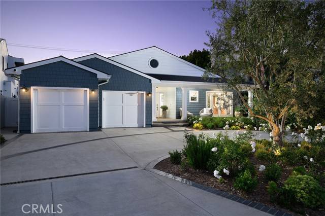 Newport Beach, CA 92663,519 Signal Road
