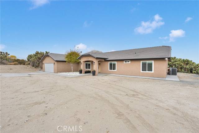 Wrightwood, CA 92397,2128 Pheasant Road