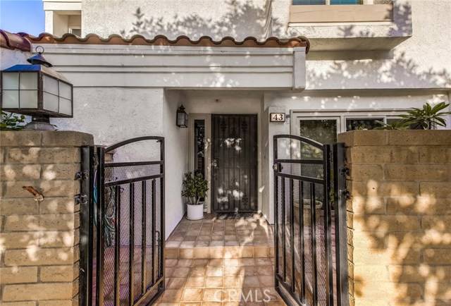 Irvine, CA 92612,43 Morena