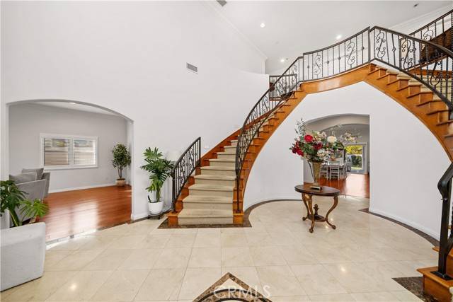 Tustin, CA 92780,1621 Bryan Avenue