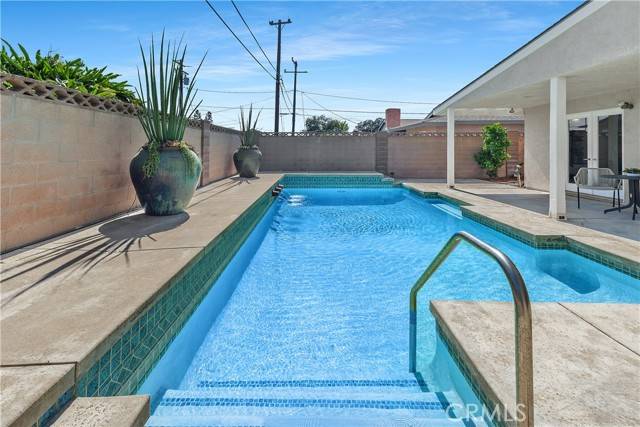Anaheim, CA 92806,2418 E Standish Avenue