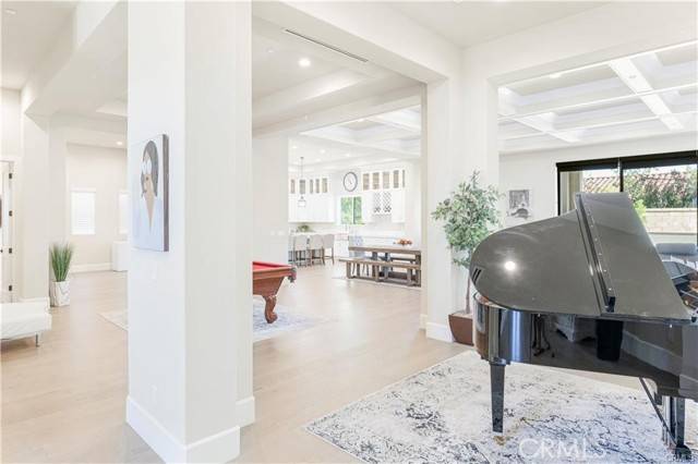 Huntington Beach, CA 92646,10178 Lightbreeze Circle