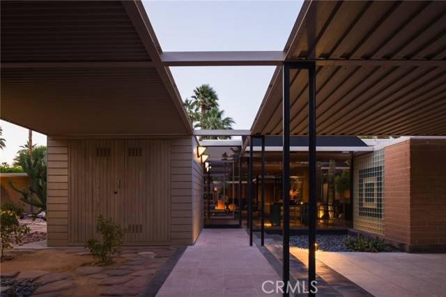 Palm Springs, CA 92262,1950 E Desert Palms Drive