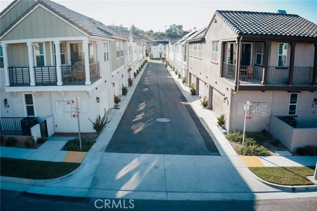 Corona, CA 92883,4098 Summer Way