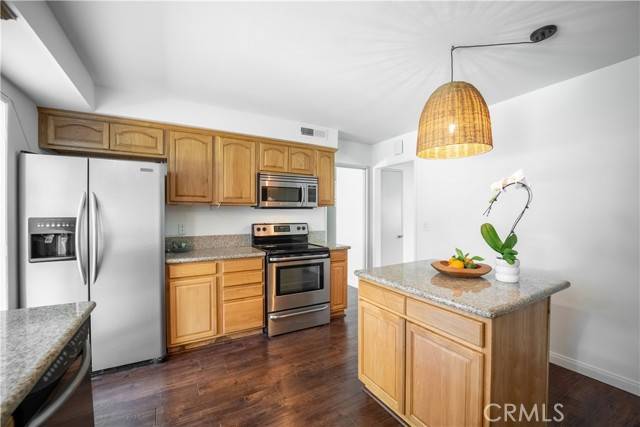 Upland, CA 91786,1352 Darlington Avenue