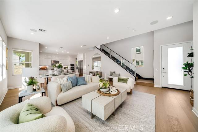 Lake Forest, CA 92630,301 Brackens