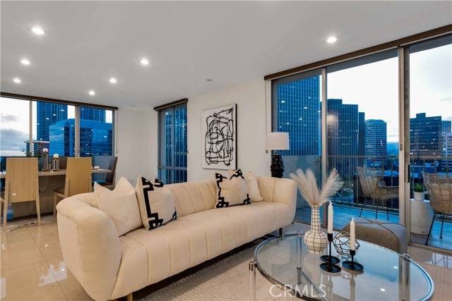 Los Angeles, CA 90067,2160 Century Park #1512