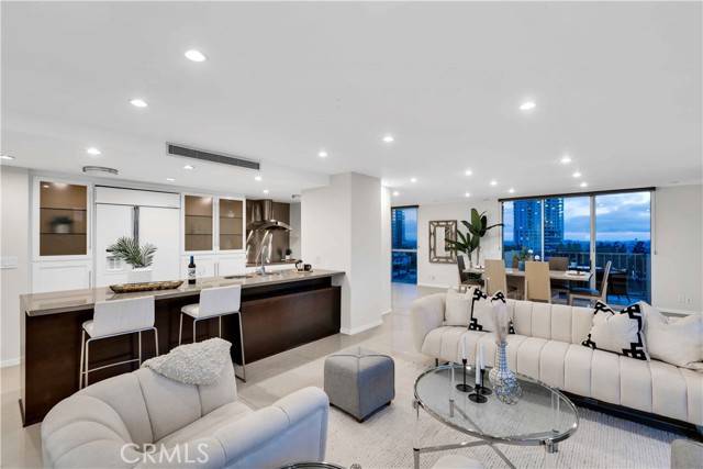 Los Angeles, CA 90067,2160 Century Park #1512