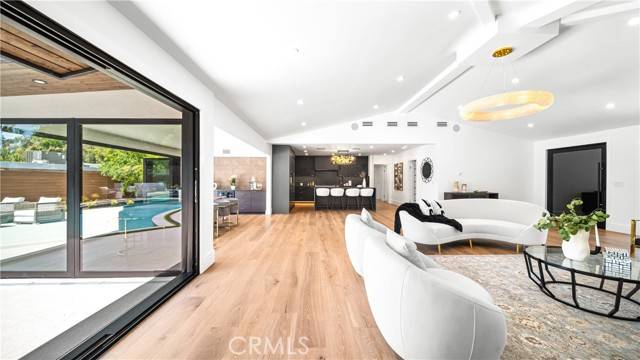 Tarzana, CA 91356,18823 La Amistad Place