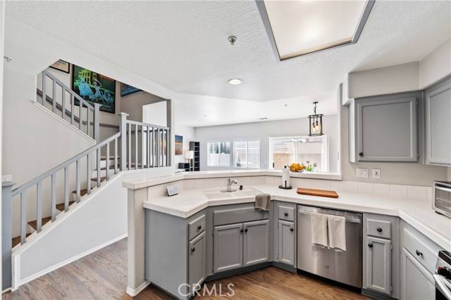 Anaheim, CA 92805,656 West Vermont Avenue