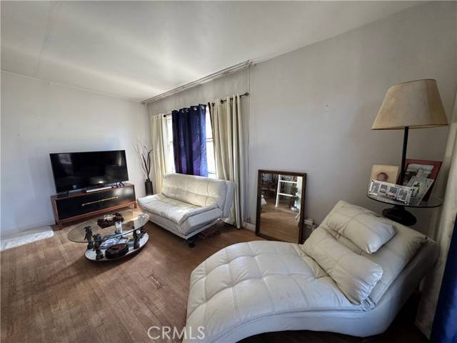 San Diego, CA 92113,327 S 35th Street
