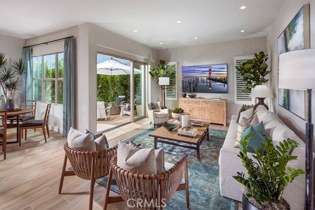 Irvine, CA 92618,116 Rimstone