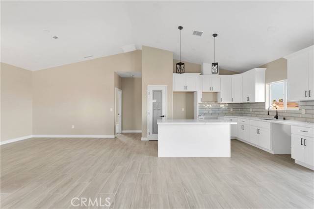 Hesperia, CA 92345,6693 Banyan Avenue
