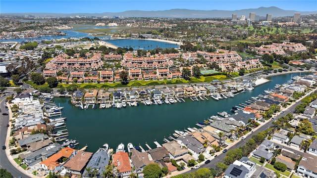 Newport Beach, CA 92660,612 Harbor Island Drive