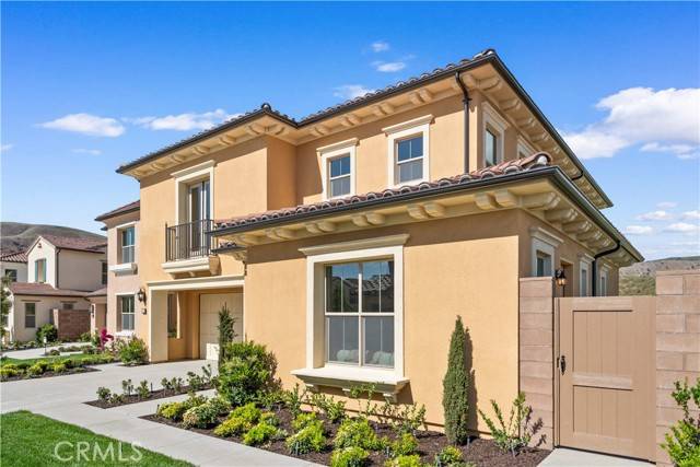Irvine, CA 92602,101 Somera