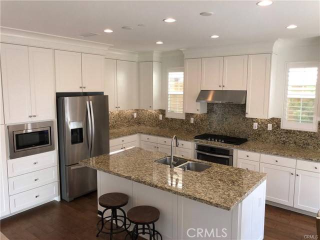 Irvine, CA 92620,117 Waterleaf