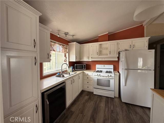 Huntington Beach, CA 92648,80 Huntington #514