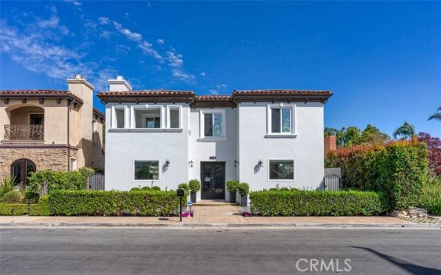Newport Beach, CA 92663,508 Westminster Avenue