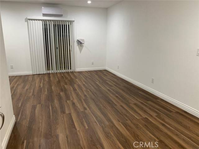 Corona, CA 92879,1057 circle city dr Circle
