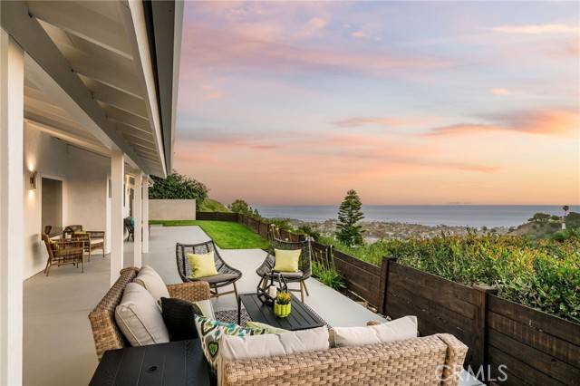 San Clemente, CA 92672,604 E Avenida San Juan