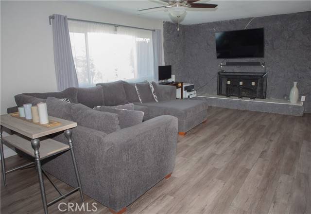 Fontana, CA 92336,17471 Reed St
