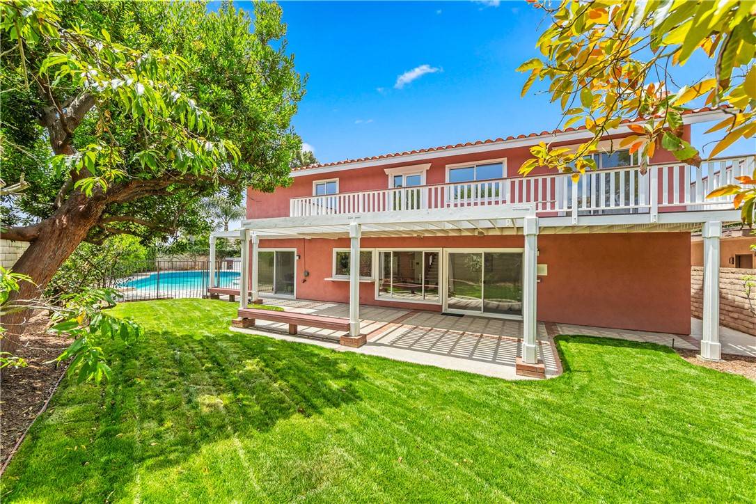 Huntington Beach, CA 92648,19332 Evening Hill Drive