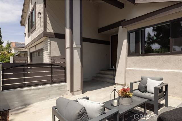 Santa Ana, CA 92704,2725 S Center Street