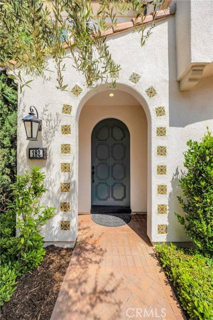 Irvine, CA 92620,182 Frontier