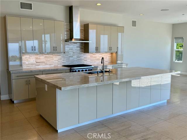 Laguna Beach, CA 92651,2615 Temple Hills Drive
