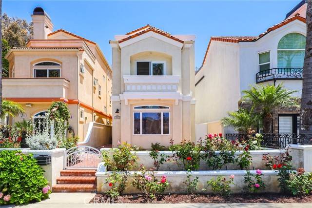 Huntington Beach, CA 92648,326 6th Street