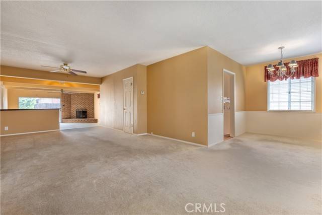 Lakewood, CA 90713,5939 Greentop Street