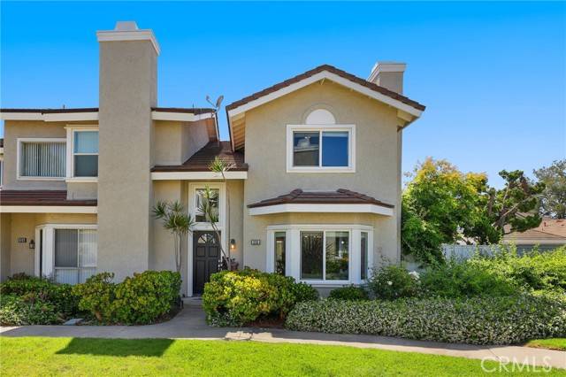 Irvine, CA 92614,226 Greenmoor #95