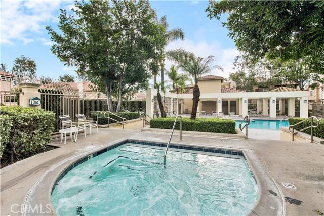 Rancho Santa Margarita, CA 92688,32 Via Madera