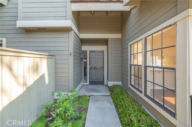 Irvine, CA 92604,25 Lakeside #59