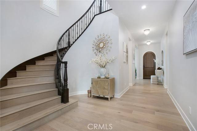 Irvine, CA 92618,85 Spacial