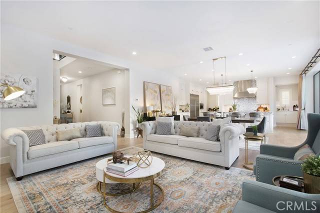 Irvine, CA 92618,85 Spacial
