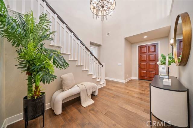 Irvine, CA 92620,74 Gainsboro