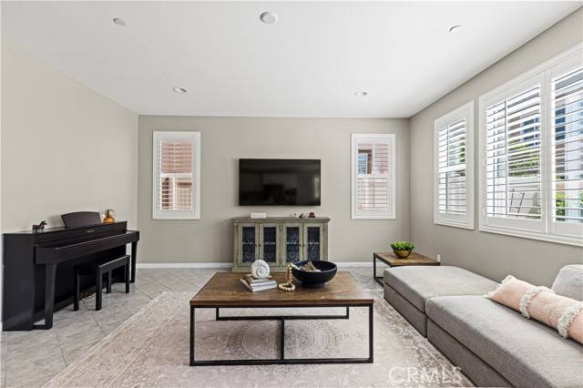 Chino, CA 91708,16087 Apricot Ave