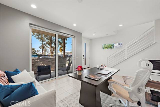 Costa Mesa, CA 92627,645 W 17th Street