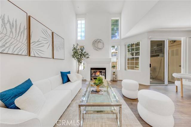 Tustin, CA 92782,13445 Savanna